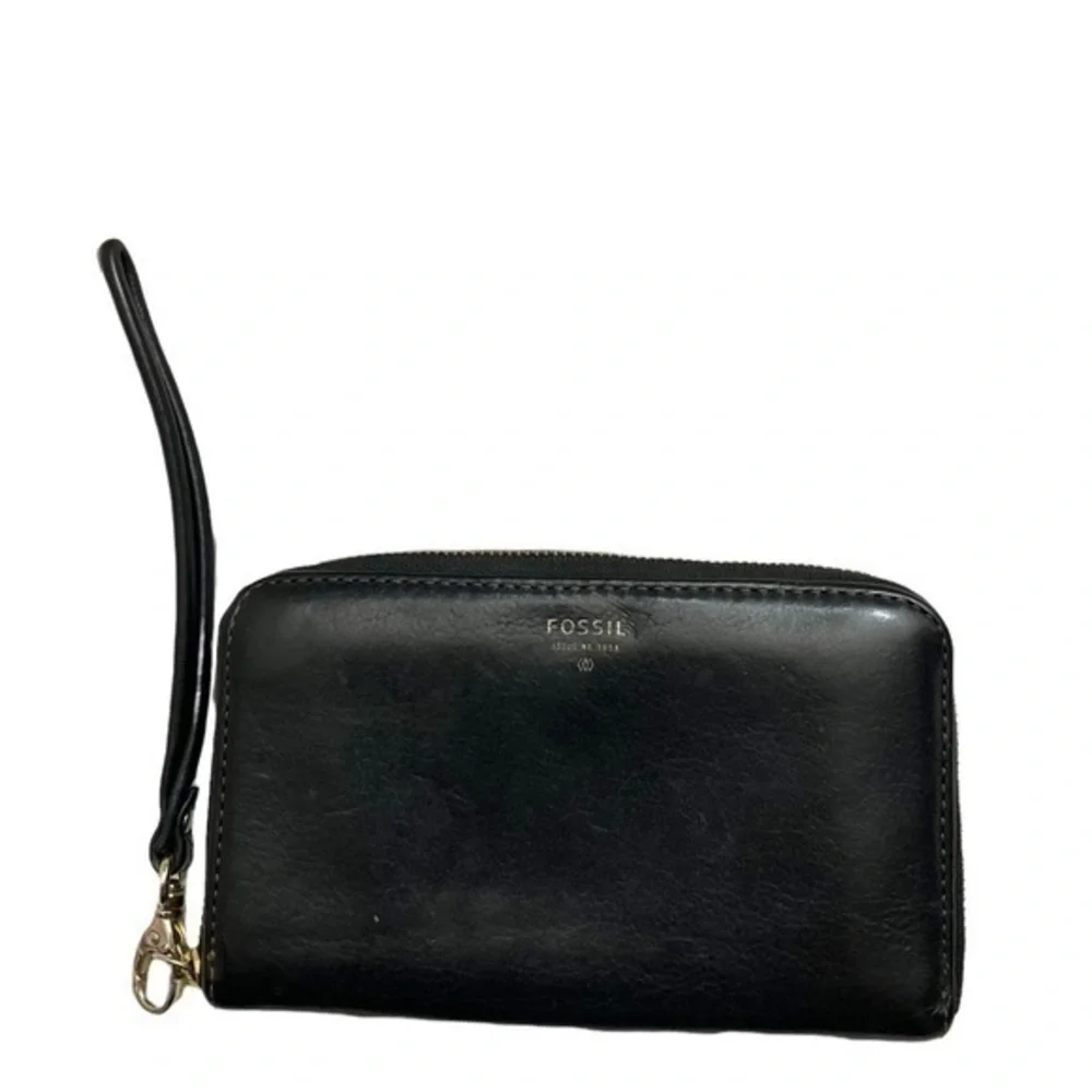 Fossil black leather wristlet wallet